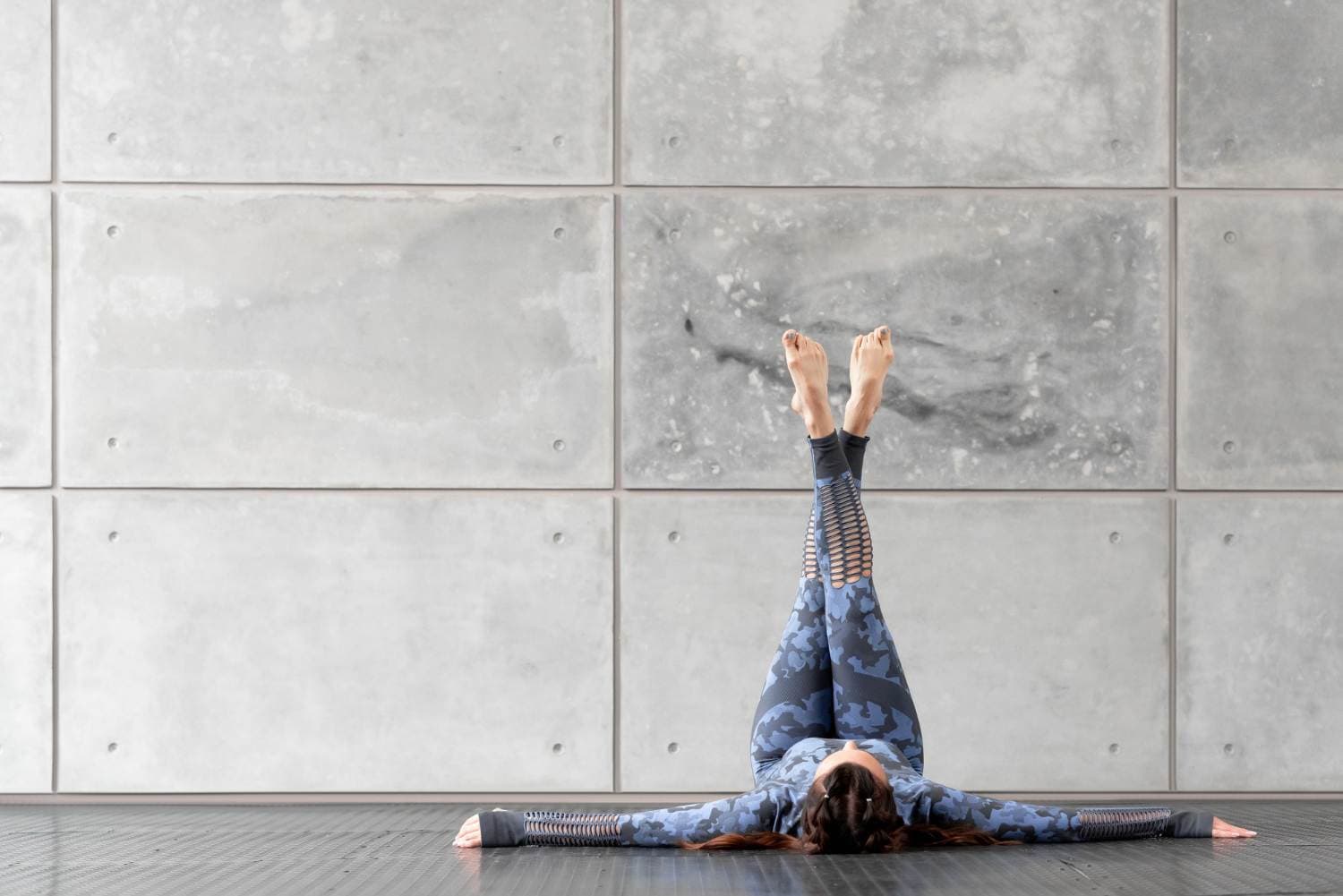 wall crunches