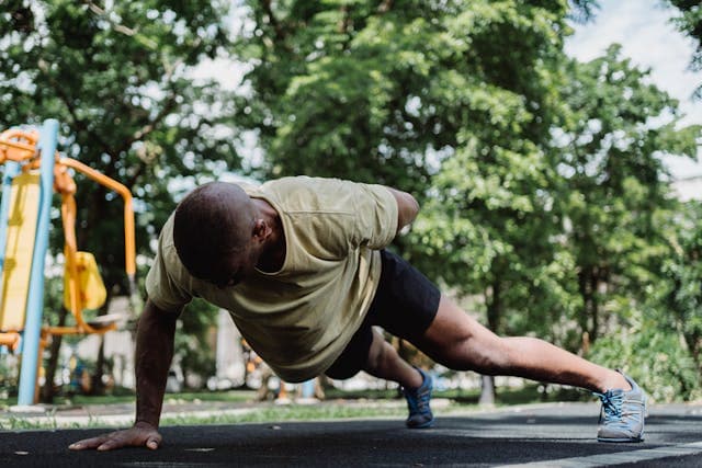 how to do a one arm push up